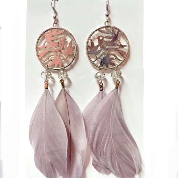 Feather EARINGS Women Faux Dangle Hook Long Drop w/medallion size4in L NWOT - Picture 3 of 10
